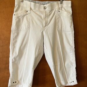 Lee Comfort Waistband Bermuda Shorts, size 12